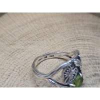 Echt zilveren ring met Peridoot en libel